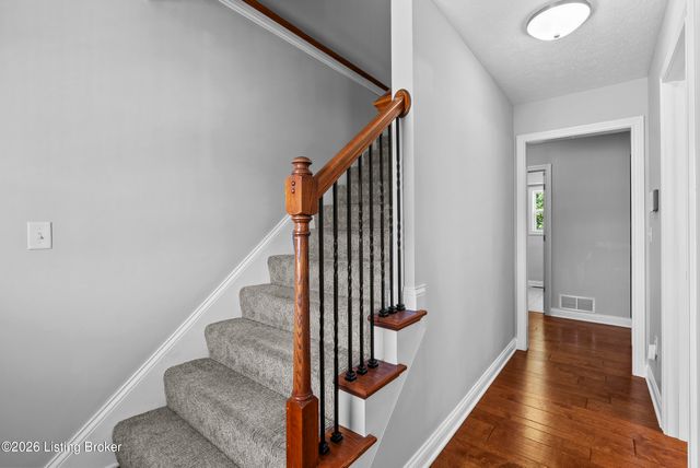 200 Huckaberry St, Elizabethtown, KY 42701