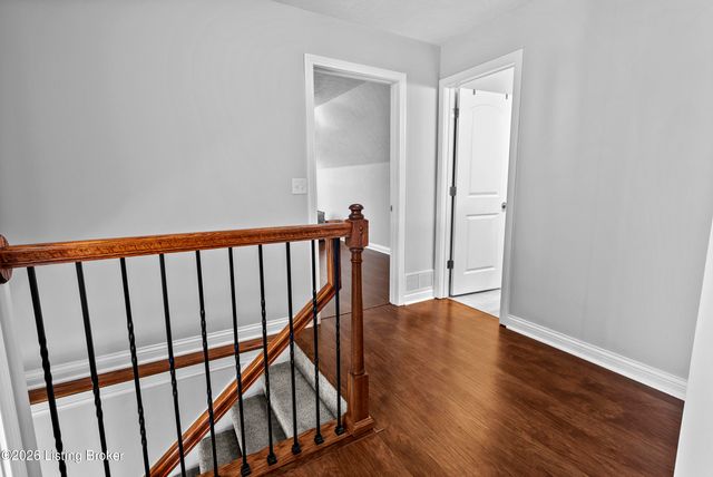 200 Huckaberry St, Elizabethtown, KY 42701