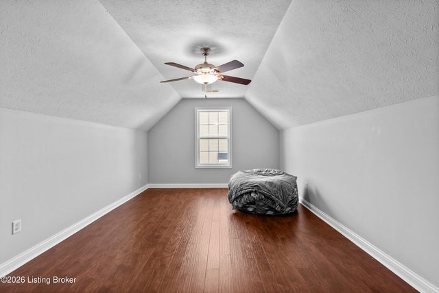 200 Huckaberry St, Elizabethtown, KY 42701