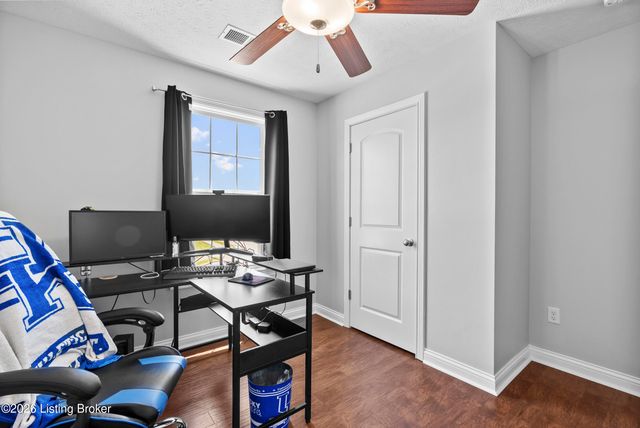 200 Huckaberry St, Elizabethtown, KY 42701