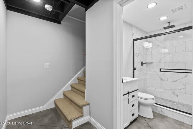 200 Huckaberry St, Elizabethtown, KY 42701