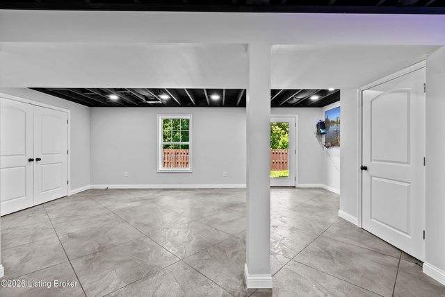200 Huckaberry St, Elizabethtown, KY 42701