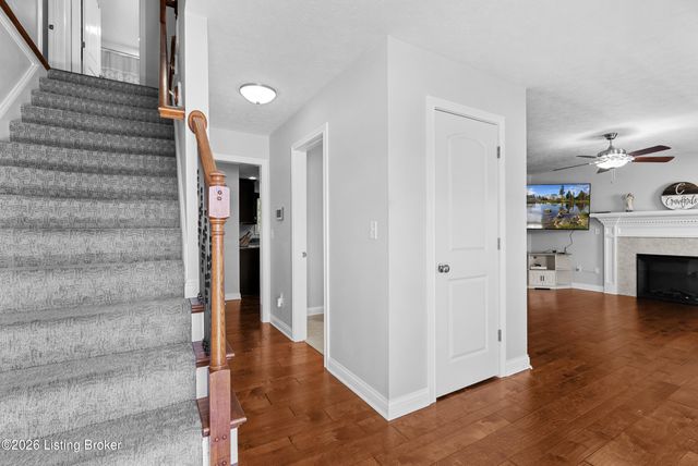 200 Huckaberry St, Elizabethtown, KY 42701