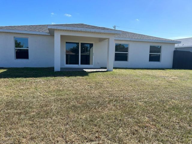3626 NE 19 AVE, Cape Coral, FL 33909