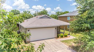 180 Onyx Lake DR, Kyle, TX 78640