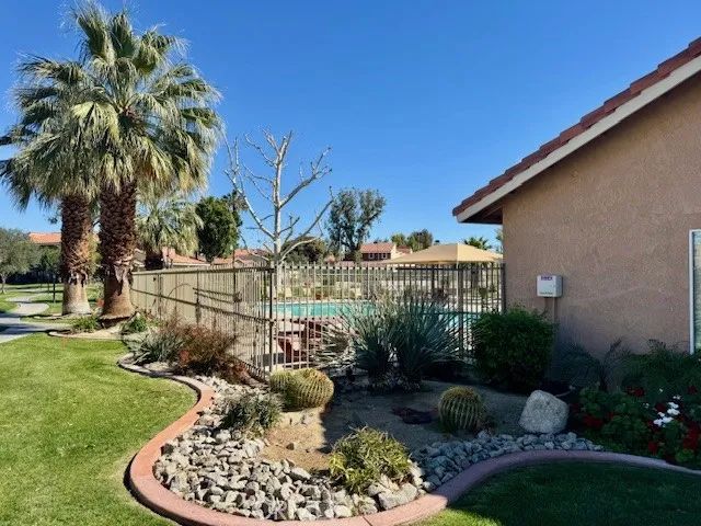 303 tava Lane, Palm Desert, CA 92211