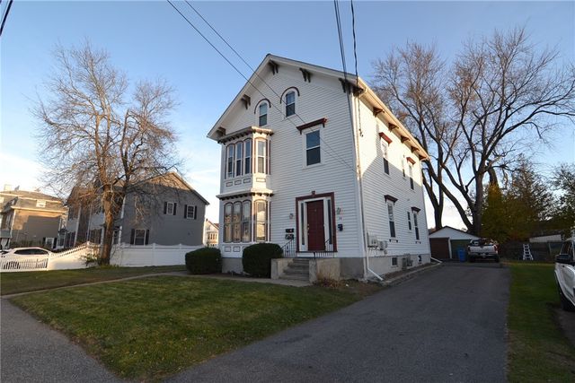 24 Arnold Street, Lincoln, RI 02865