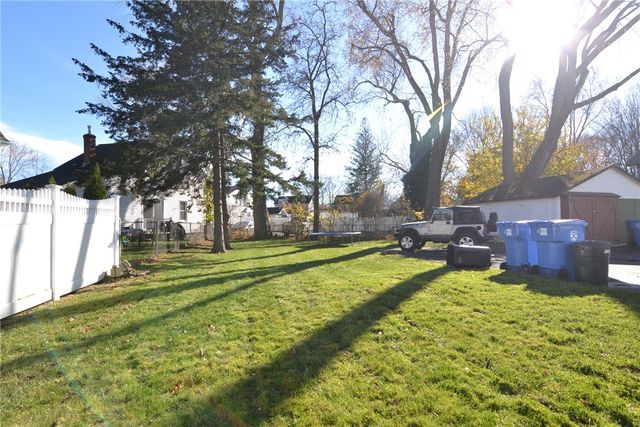 24 Arnold Street, Lincoln, RI 02865