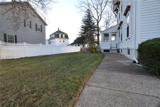 24 Arnold Street, Lincoln, RI 02865