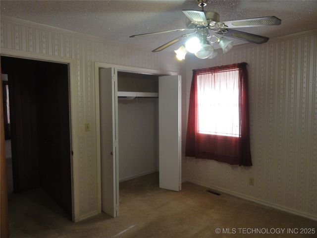 714 S Hickory Street, Nowata, OK 74048