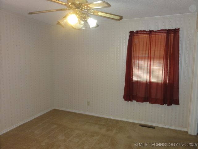 714 S Hickory Street, Nowata, OK 74048