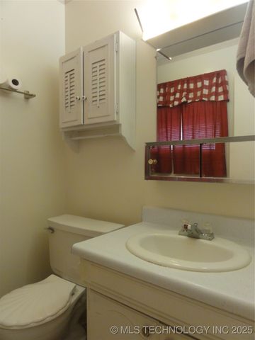 714 S Hickory Street, Nowata, OK 74048