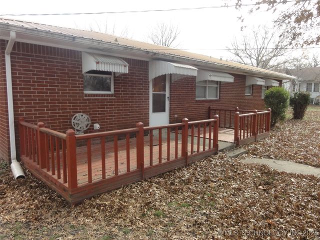 714 S Hickory Street, Nowata, OK 74048