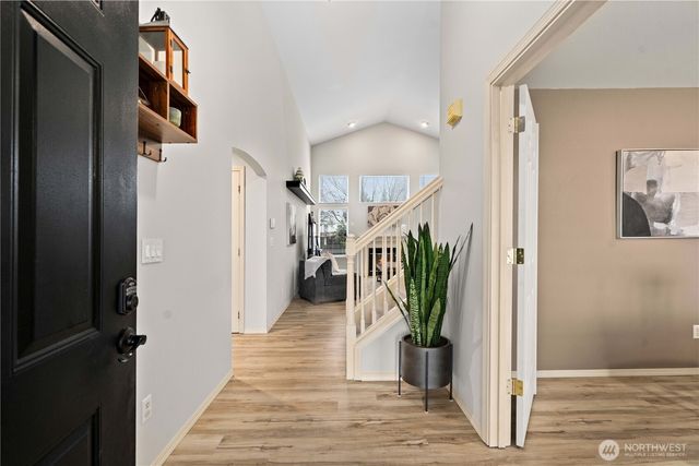 3249 Lois Lane, Enumclaw, WA 98022