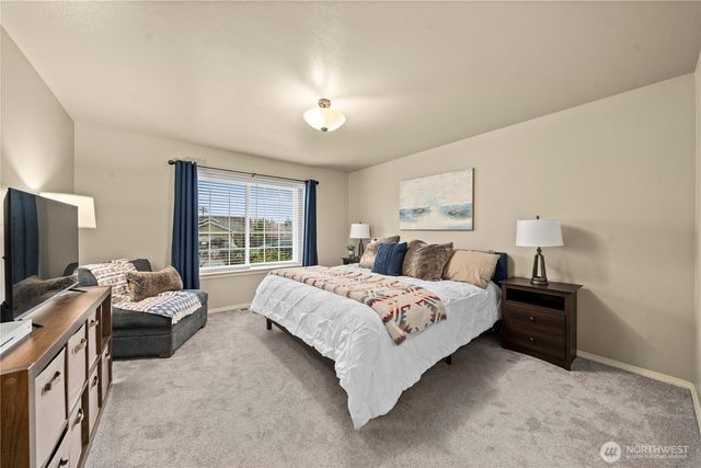 3249 Lois Lane, Enumclaw, WA 98022