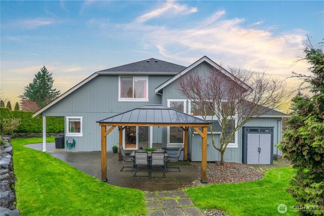 3249 Lois Lane, Enumclaw, WA 98022
