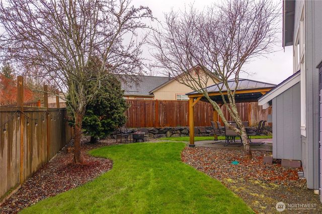 3249 Lois Lane, Enumclaw, WA 98022