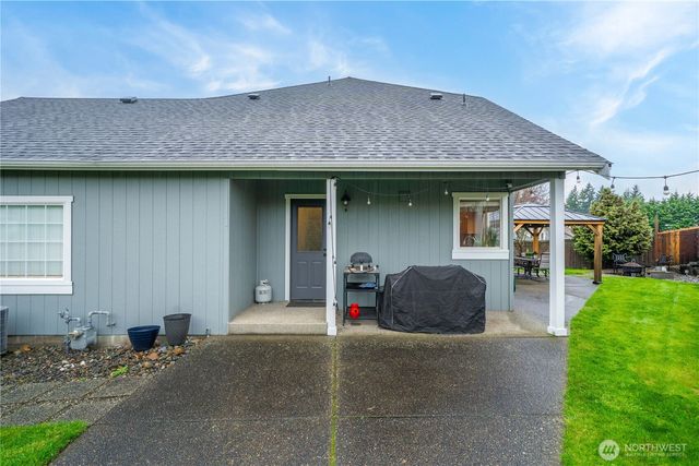 3249 Lois Lane, Enumclaw, WA 98022