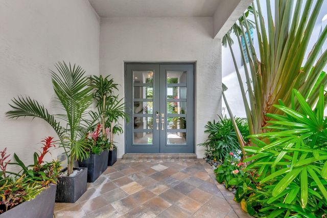 9035 Dulcetto Court, Boca Raton, FL 33496