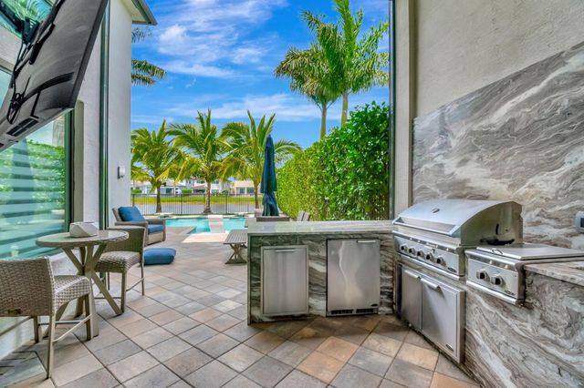9035 Dulcetto Court, Boca Raton, FL 33496