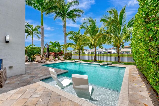 9035 Dulcetto Court, Boca Raton, FL 33496