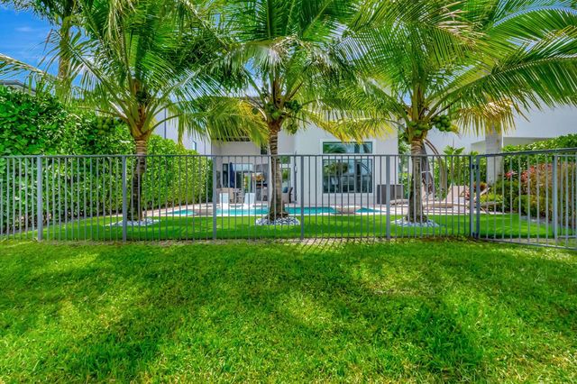 9035 Dulcetto Court, Boca Raton, FL 33496