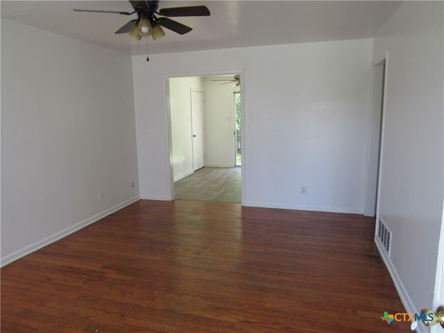 1200 Jefferies Avenue, Killeen, TX 76543