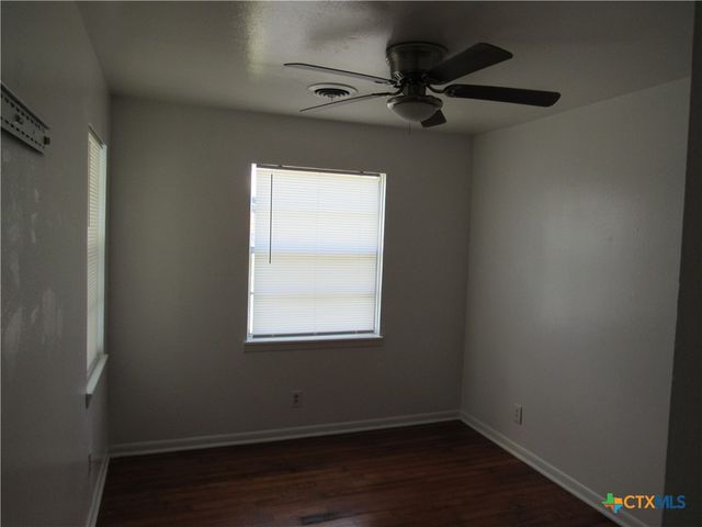 1200 Jefferies Avenue, Killeen, TX 76543
