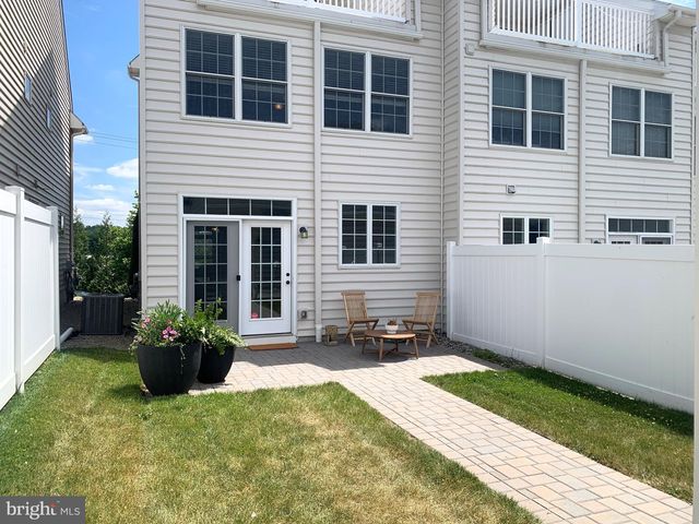 607 W MULBERRY ST, Kennett Square, PA 19348