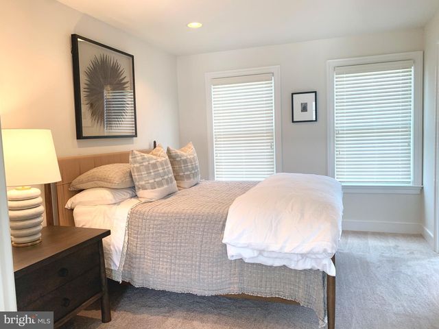 607 W MULBERRY ST, Kennett Square, PA 19348