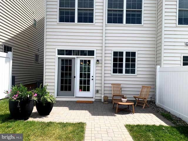 607 W MULBERRY ST, Kennett Square, PA 19348