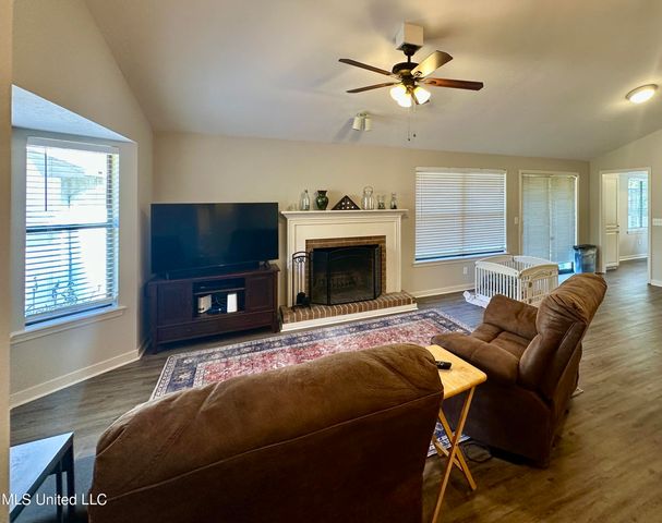 157 Caribbean Cove, Clinton, MS 39056