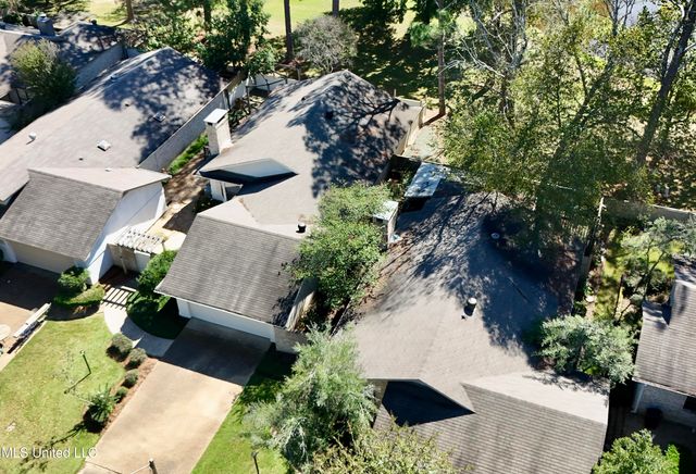 157 Caribbean Cove, Clinton, MS 39056