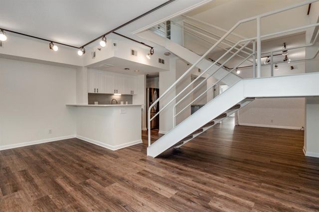 587 Virginia Avenue NE 605, Atlanta, GA 30306