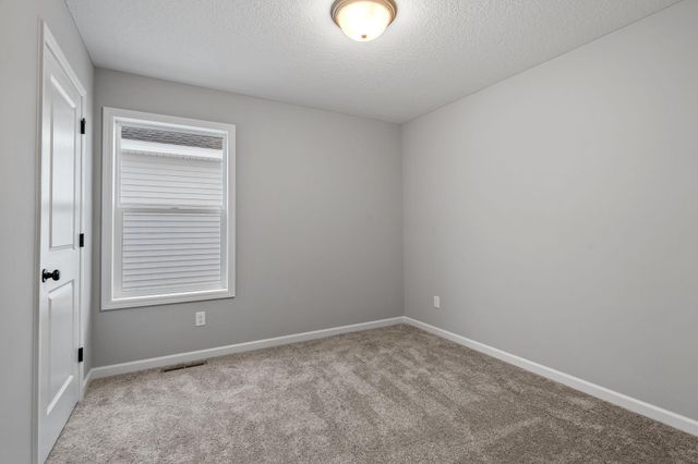 1606 191st Avenue NE, East Bethel, MN 55011