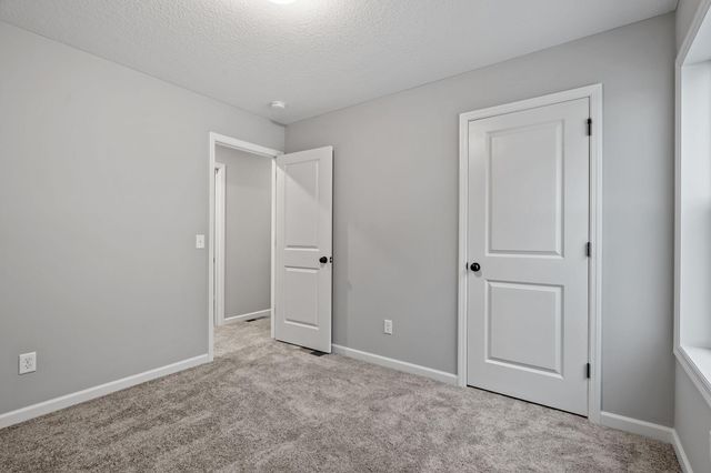 1606 191st Avenue NE, East Bethel, MN 55011