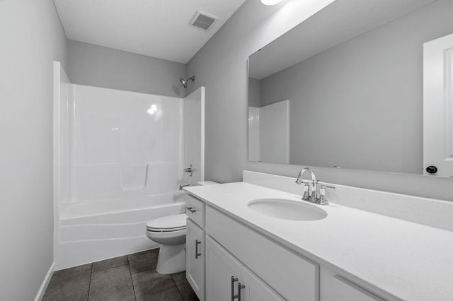 1606 191st Avenue NE, East Bethel, MN 55011