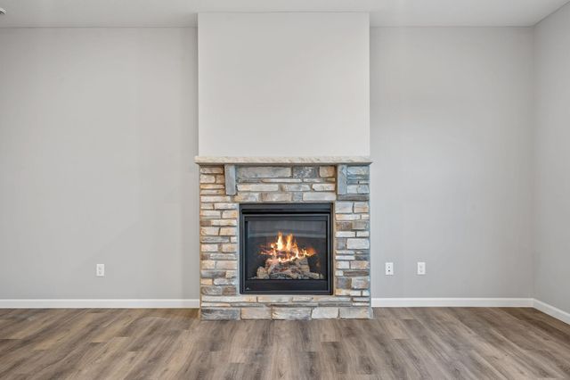 1606 191st Avenue NE, East Bethel, MN 55011