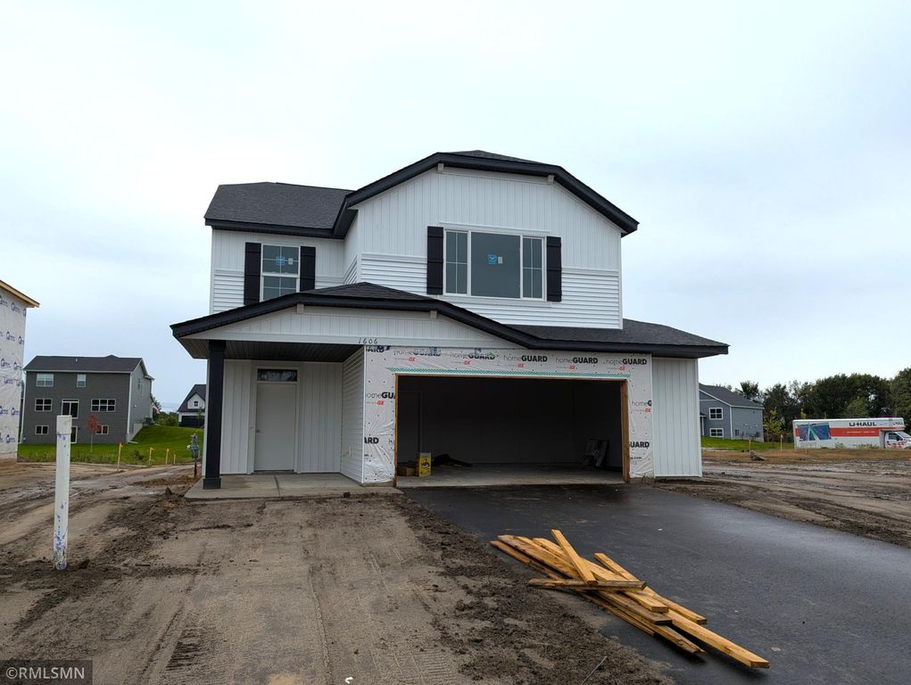 1606 191st Avenue NE, East Bethel, MN 55011