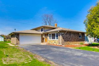 10864 Liberty Grove Drive, Willow Springs, IL 60480