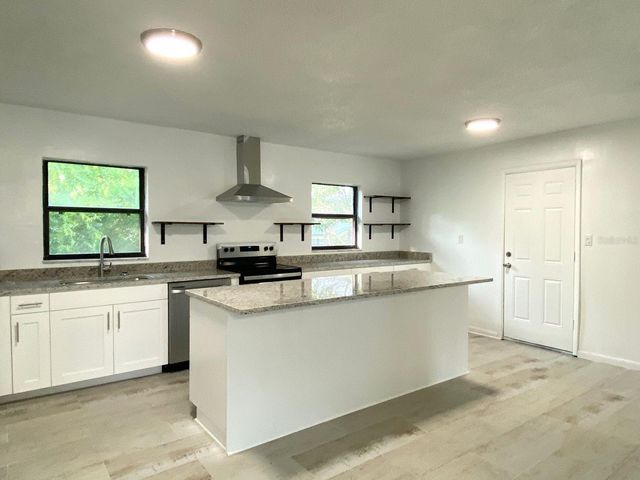 1612 E 33RD AVENUE, Tampa, FL 33610