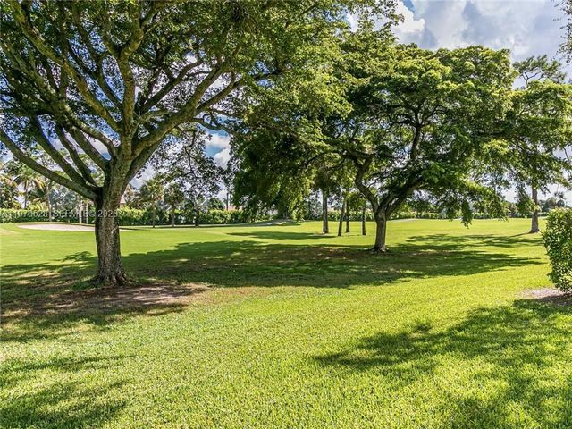 21559 Cypress Hammock Dr 44J, Boca Raton, FL 33428