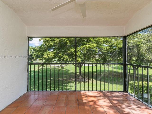 21559 Cypress Hammock Dr 44J, Boca Raton, FL 33428