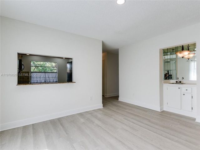 21559 Cypress Hammock Dr 44J, Boca Raton, FL 33428