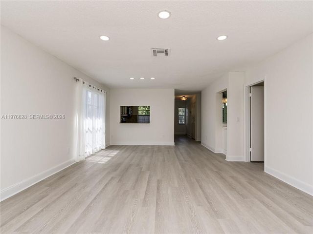 21559 Cypress Hammock Dr 44J, Boca Raton, FL 33428