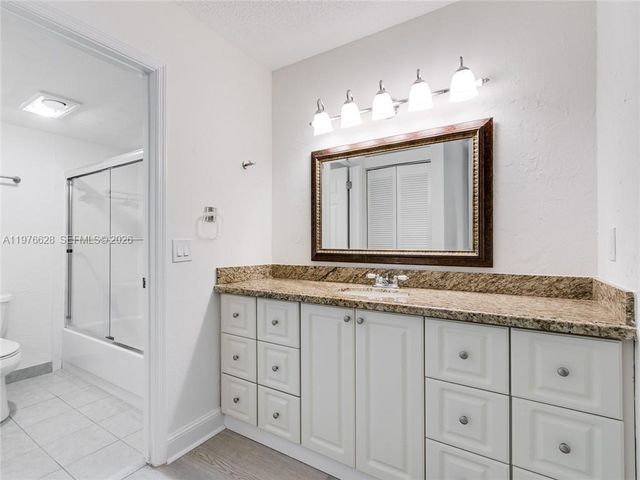 21559 Cypress Hammock Dr 44J, Boca Raton, FL 33428