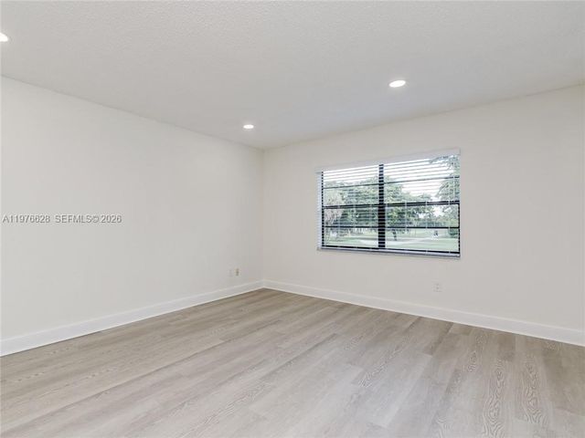 21559 Cypress Hammock Dr 44J, Boca Raton, FL 33428