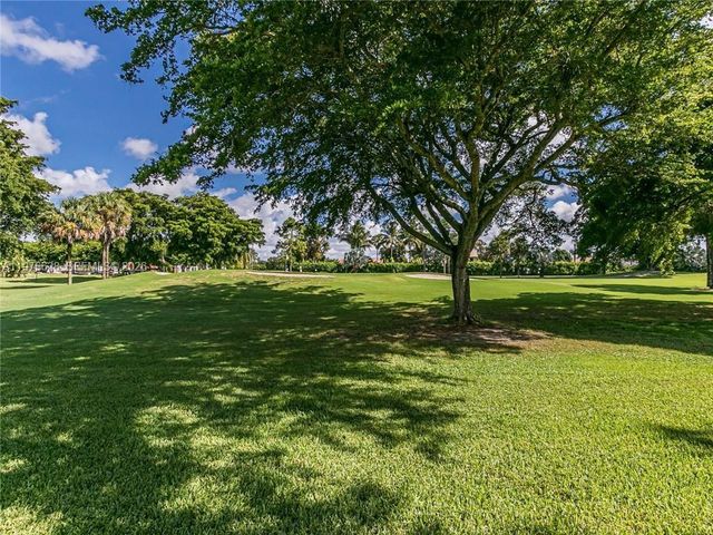 21559 Cypress Hammock Dr 44J, Boca Raton, FL 33428
