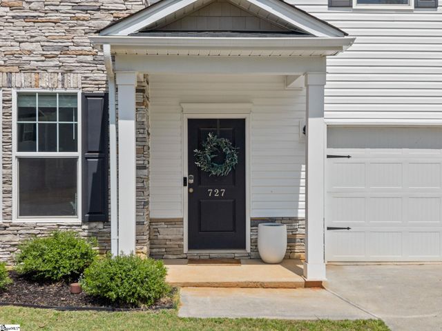727 Chesterfield Court, Boiling Springs, SC 29316