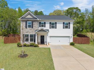 727 Chesterfield Court, Boiling Springs, SC 29316